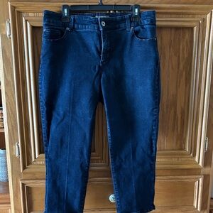 Chico's Cropped Jeans So Slimming Sz 2 (10-12)